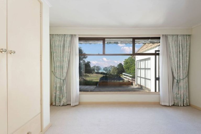 Photo of property in 239 Broomfields Road, Whitford, Howick, 2571