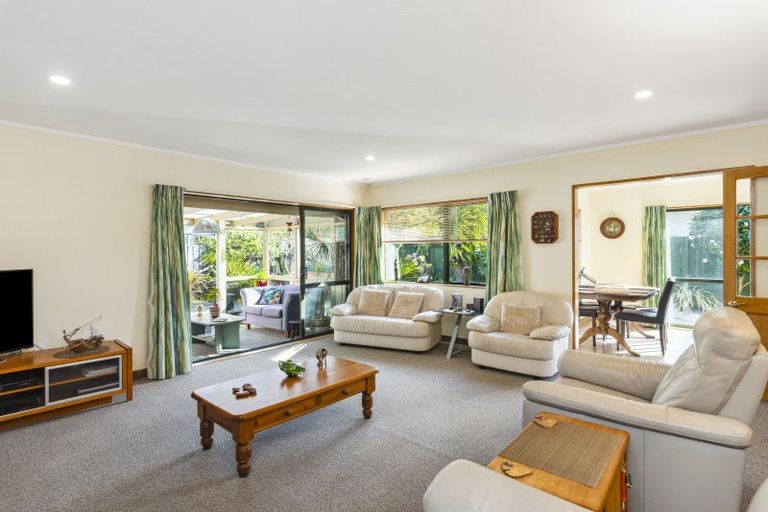 Photo of property in 22 Beach Haven Place, Paraparaumu Beach, Paraparaumu, 5032