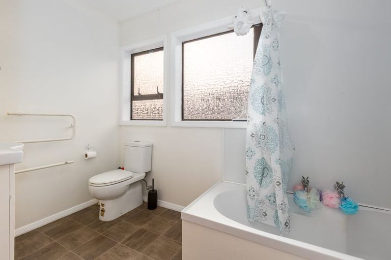 Photo of property in 105 Wood Street, Wainuiomata, Lower Hutt, 5014