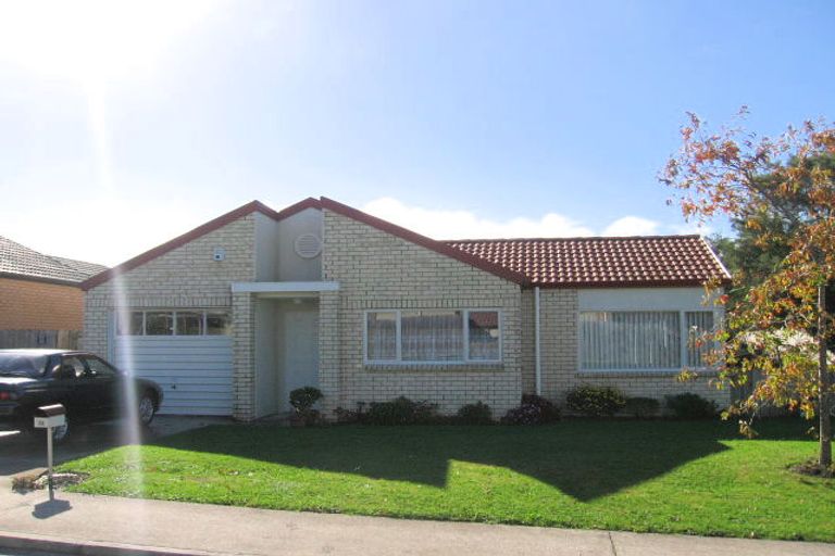 Photo of property in 33 Blueridge Close, Sunnyvale, Auckland, 0612