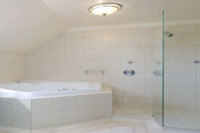 Photo of property in Summerhouse Cottages,unit 203, 3/3 Quiet Woman Way, Monaco, Nelson, 7011