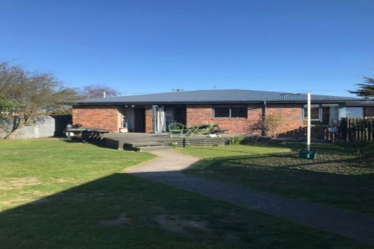 Photo of property in 223 Mairehau Road, Burwood, Christchurch, 8083