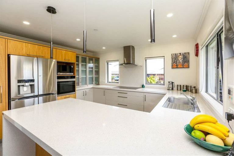 Photo of property in 6 Marlin Terrace, Bell Block, New Plymouth, 4312