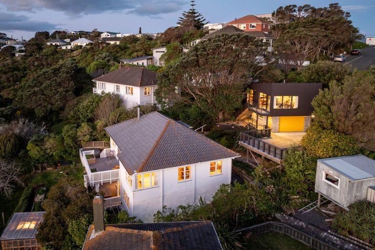 Photo of property in 167 Totara Road, Miramar, Wellington, 6022