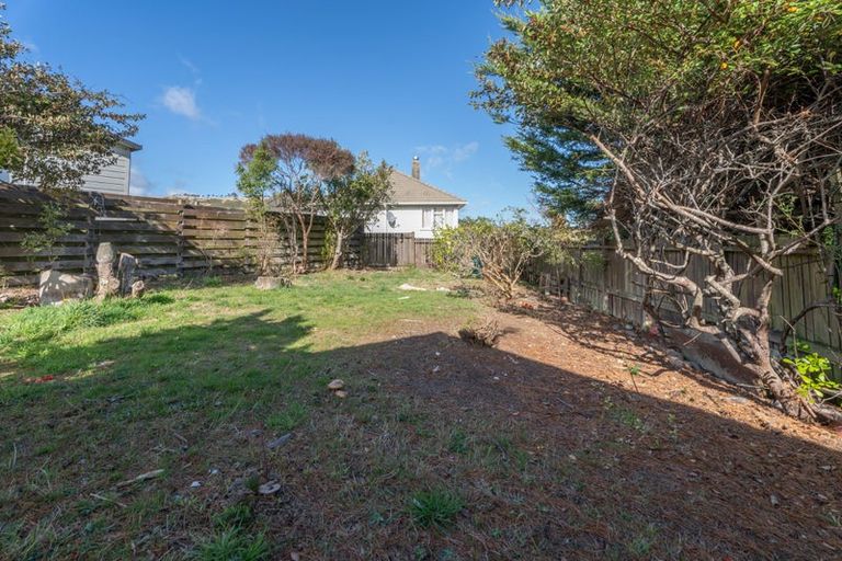 Photo of property in 76 Mckillop Street, Ranui, Porirua, 5024