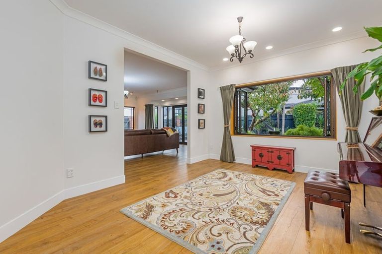 Photo of property in 23 Balmoral Drive, Terrace End, Palmerston North, 4410