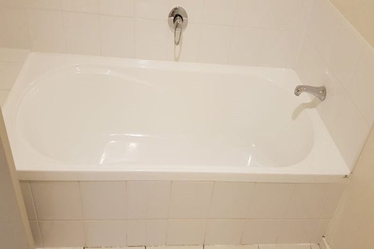 Photo of property in 4/3 Orwell Road, Greenhithe, Auckland, 0632