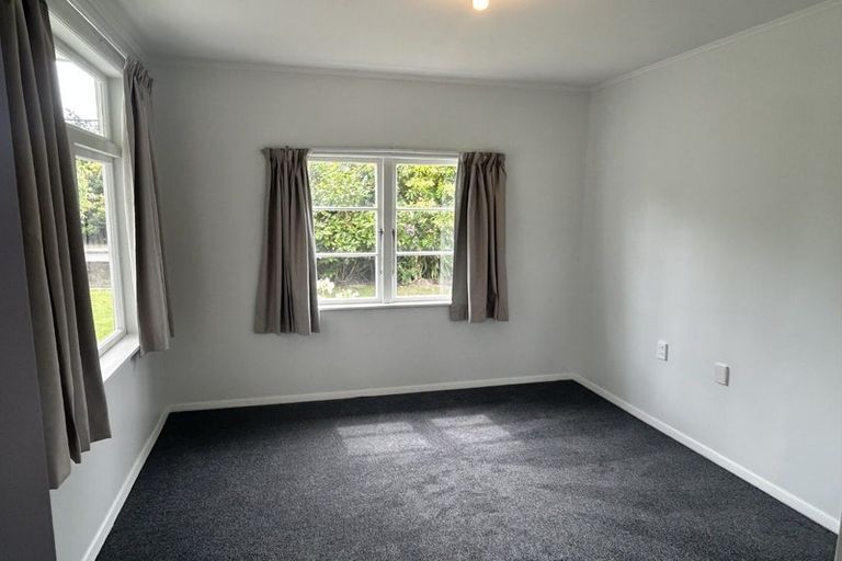 Photo of property in 1 Hariata Street, Otaki, 5512