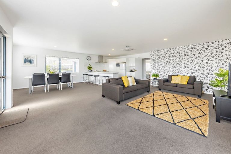 Photo of property in 61c Puriri Road, Pukekohe, 2120
