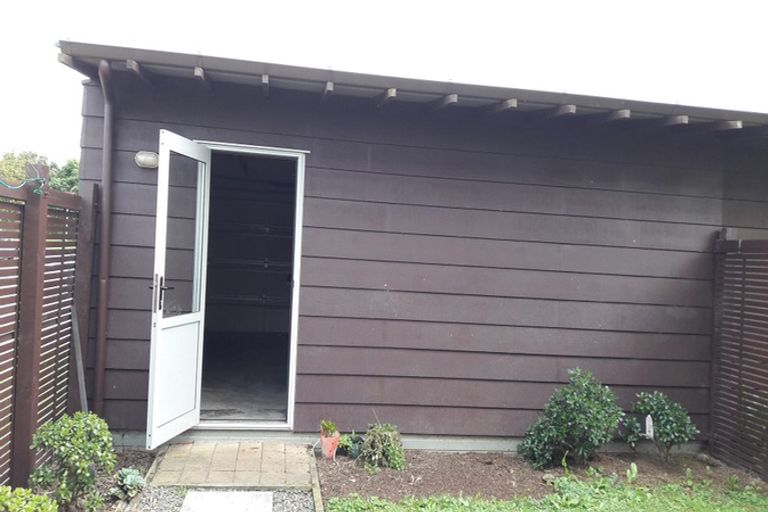 Photo of property in 38 Kirikiri Lane, East Tamaki, Auckland, 2013