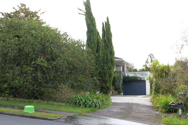 Photo of property in 74 Advene Road, Cockle Bay, Auckland, 2014
