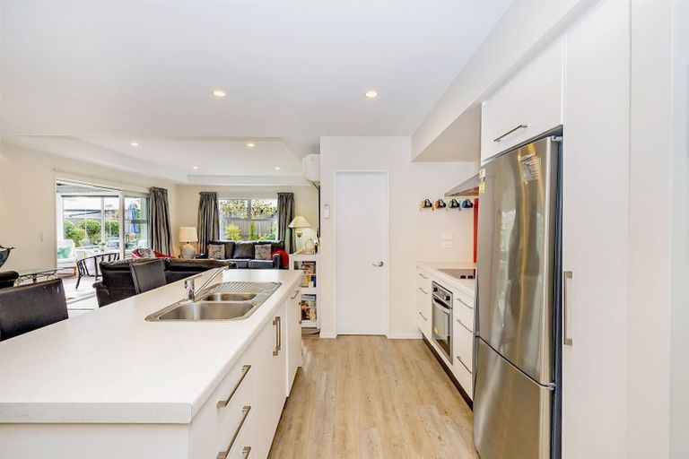 Photo of property in 24 Cairnbrae Drive, Prebbleton, 7604