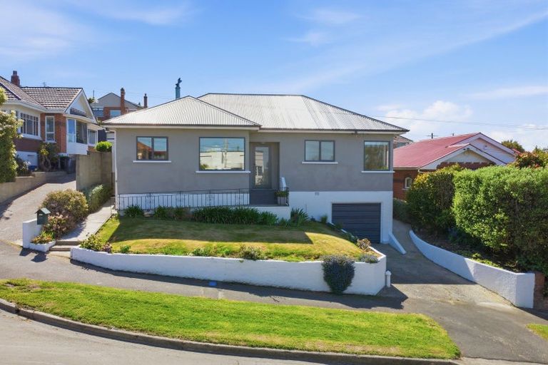 Photo of property in 76 Middleton Road, Kew, Dunedin, 9012
