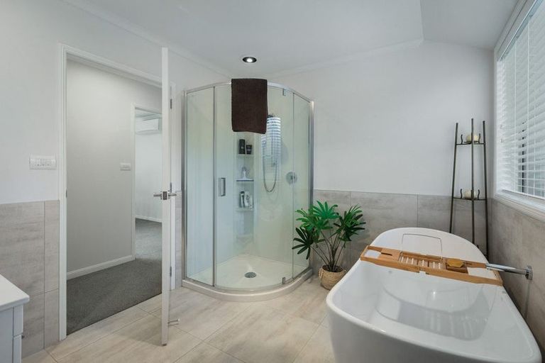 Photo of property in 15 Layla Place, Katikati, 3178