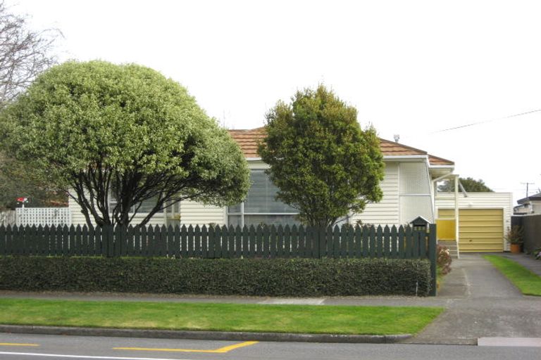 Photo of property in 258 Mangorei Road, Merrilands, New Plymouth, 4312