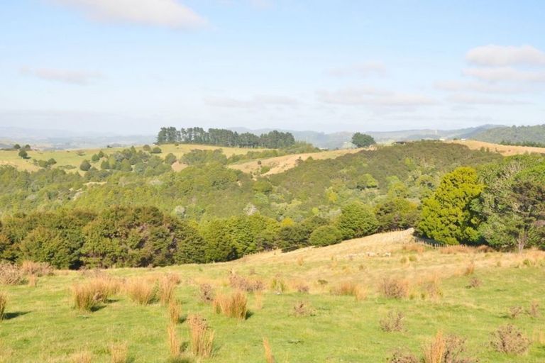 Photo of property in 100 Birdsall Road, Whangateau, Warkworth, 0985