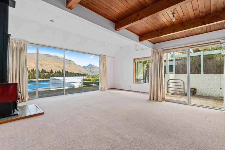 Photo of property in 13a The Terrace, Queenstown, 9300