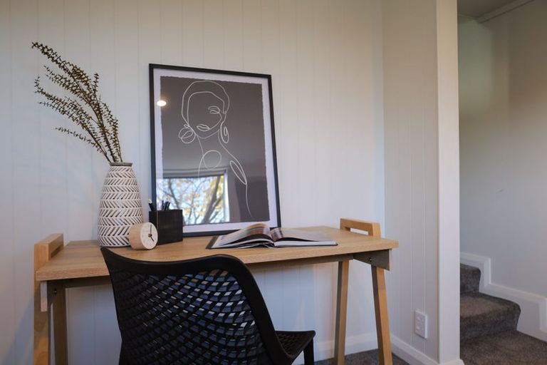 Photo of property in 22 Redwood Grove, Hokowhitu, Palmerston North, 4410