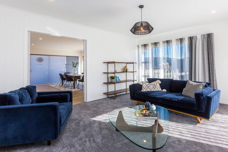 Photo of property in 7 Hopkirk Avenue, Wallaceville, Upper Hutt, 5018