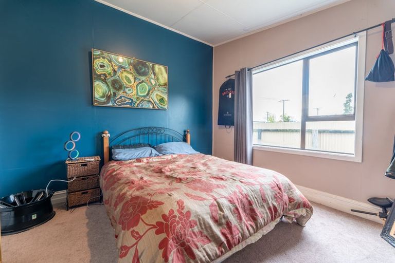 Photo of property in 24 Queen Street, Pareora, 7912