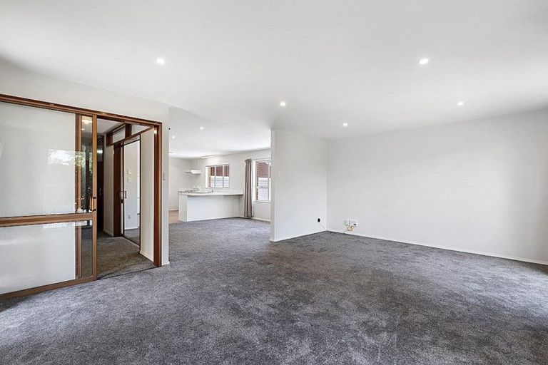 Photo of property in 19 Rutherglen Avenue, Ilam, Christchurch, 8041