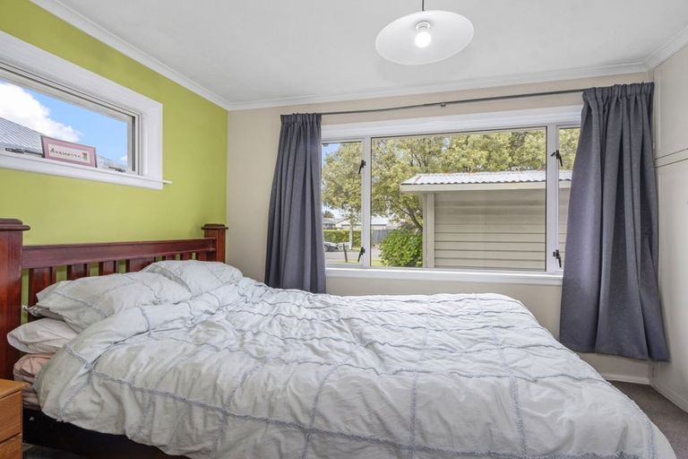 Photo of property in 1/2 Tothill Place, Papanui, Christchurch, 8053