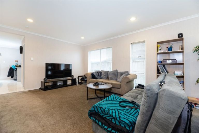 Photo of property in 29 Sarteano Drive, Manurewa, Auckland, 2105