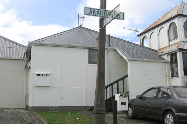 Photo of property in 150 Akaroa Drive, Maupuia, Wellington, 6022