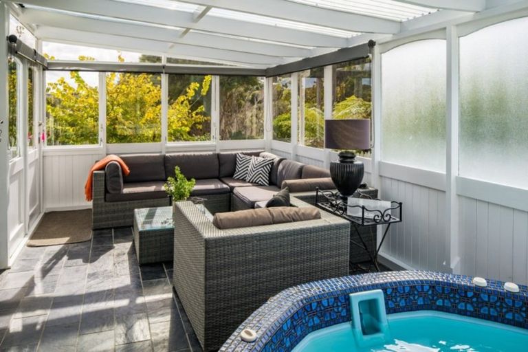 Photo of property in 4 Cassley Crescent, Papakowhai, Porirua, 5024