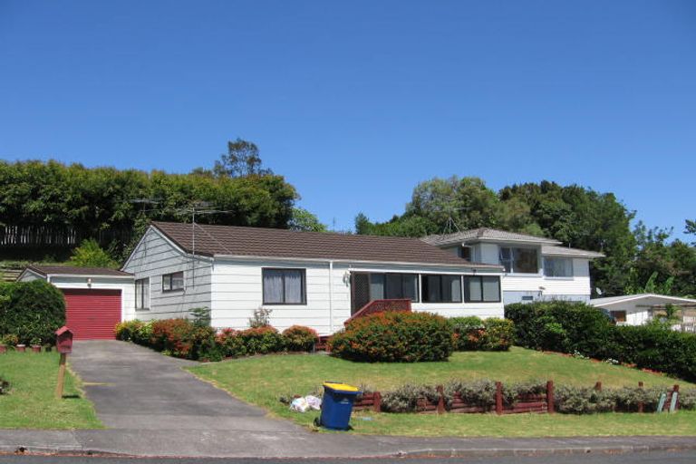 Photo of property in 8 Stott Avenue, Birkdale, Auckland, 0626