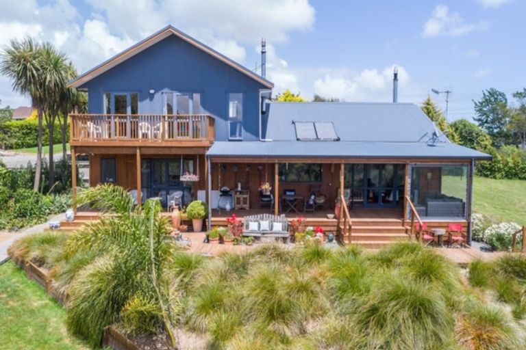 Photo of property in 116 Kawiu Road, Levin, 5510