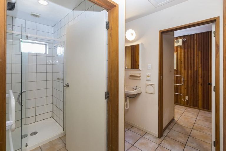 Photo of property in 11a Rudleigh Avenue, Upper Riccarton, Christchurch, 8041