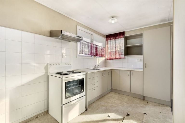 Photo of property in 16a Nogat Avenue, Papatoetoe, Auckland, 2024