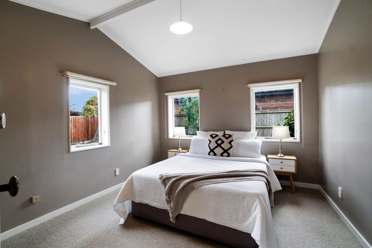 Photo of property in 101b Yaldhurst Road, Sockburn, Christchurch, 8042