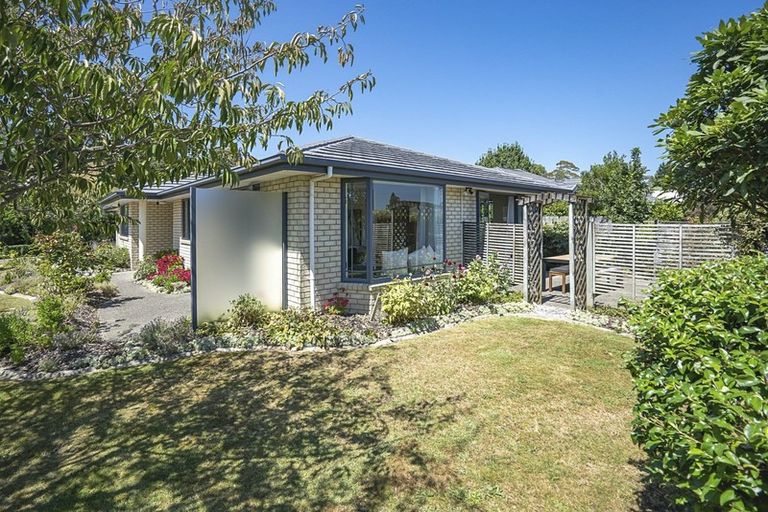 Photo of property in 2 Ashdonleigh Grove, Stoke, Nelson, 7011