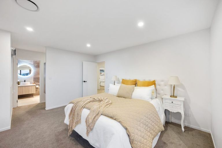 Photo of property in 7 Hanikura Street, Long Bay, Auckland, 0630