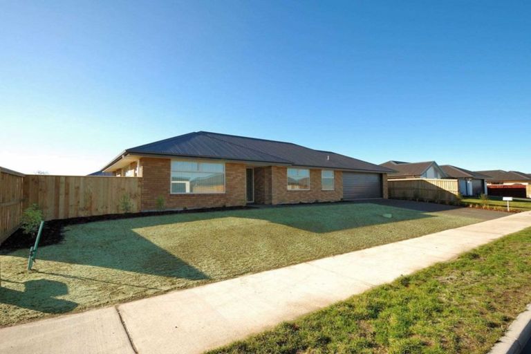 Photo of property in 56 Sutherland Drive, Kaiapoi, 7630