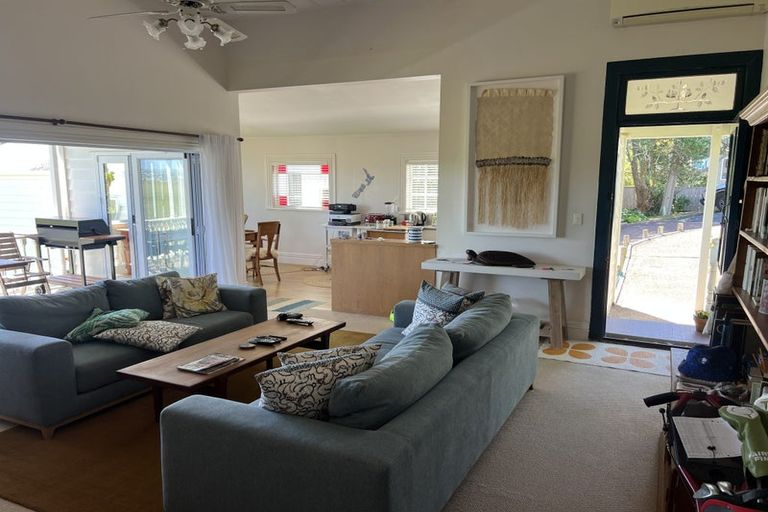 Photo of property in 11 Bulwer Street, Devonport, Auckland, 0624