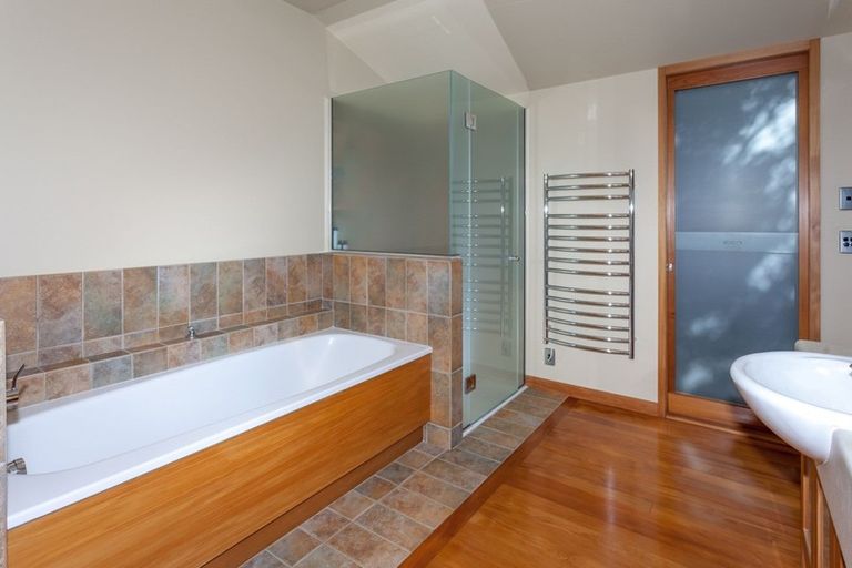 Photo of property in 36 Tutaritari Road, Hahei, Whitianga, 3591