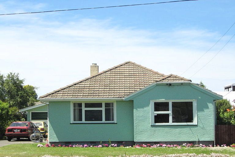 Photo of property in 70 Kerrs Road, Avonside, Christchurch, 8061
