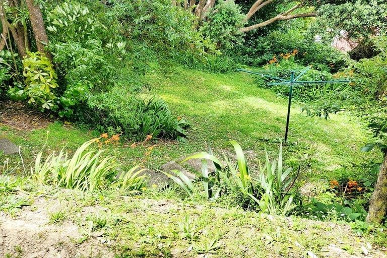 Photo of property in 67b Thurleigh Grove, Karori, Wellington, 6012