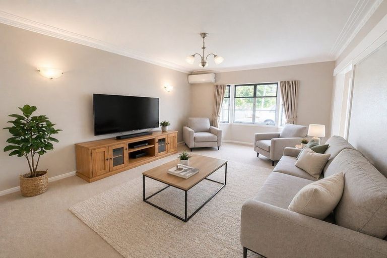 Photo of property in 1/2 Onslow Road, Papakura, 2110