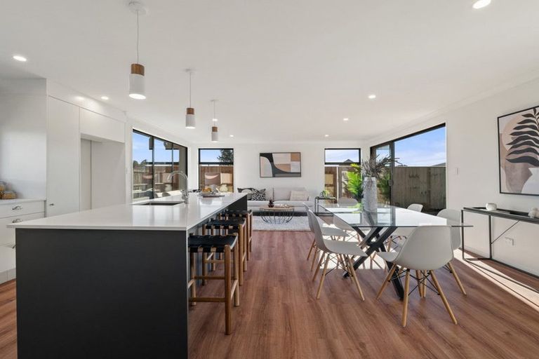 Photo of property in 8c Main Road North, Woodend, 7610