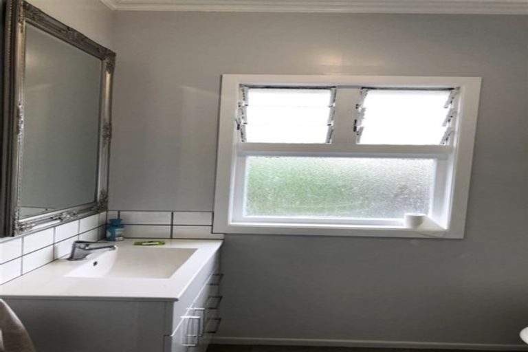 Photo of property in 11 East Street, Pukekohe, 2120