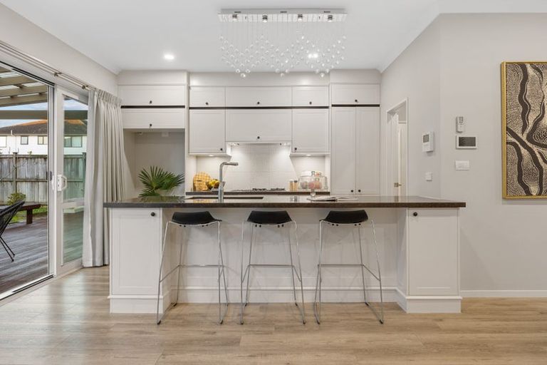 Photo of property in 5 Creggan Crescent, Flat Bush, Auckland, 2019