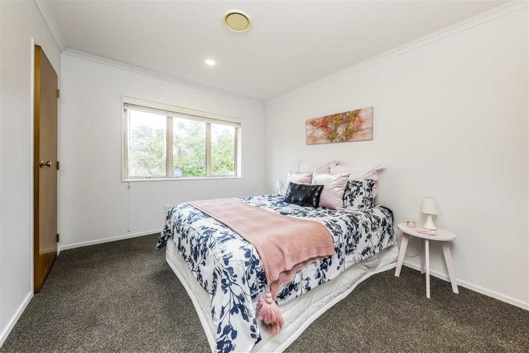 Photo of property in 55 The Glade South, Pukekohe, 2120