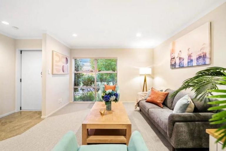 Photo of property in 30 Riviera Drive, Flat Bush, Auckland, 2019