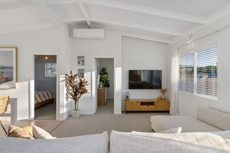 Photo of property in 1209 Papamoa Beach Road, Papamoa Beach, Papamoa, 3118