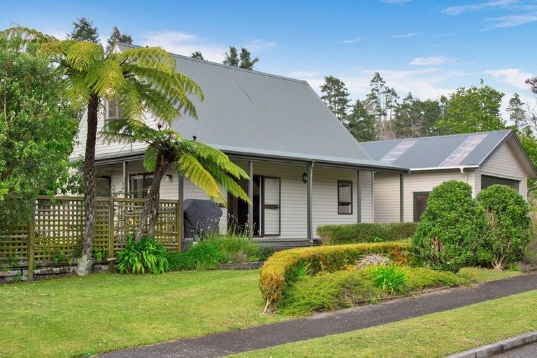 Photo of property in 69 Arundel Crescent, Westown, New Plymouth, 4310