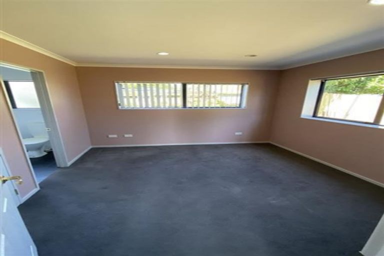 Photo of property in 12 Pah Road, Papatoetoe, Auckland, 2025